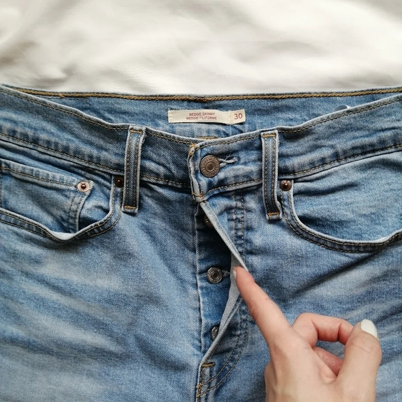 Levi's Wedgie Skinny Jeans in Arctic Freeze High Rise Button Fly Ankle 30 (10) - Picture 9 of 16